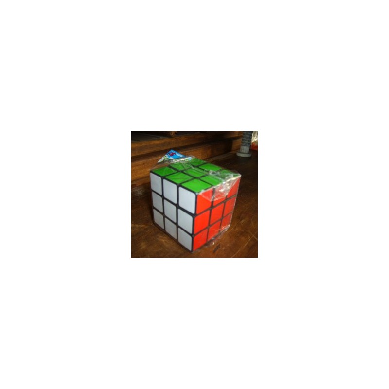 Cubo mágico tipo Rubik económico